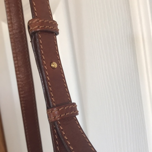 De Veccchi cognac brown buck stitch leather crossbody bag - Picture 6 of 11